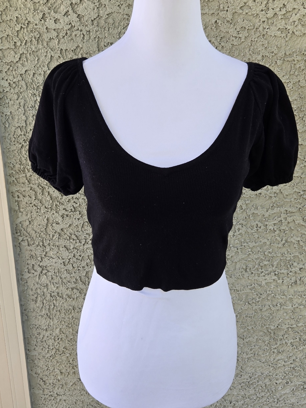 Rehab Lab Black Puff Sleeve Scoop Neck Crop Top